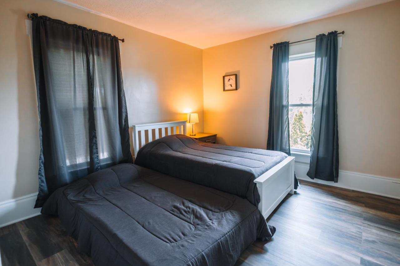 Downtown Escape Great For Large Families & Groups Βίλα Sugarcreek Εξωτερικό φωτογραφία