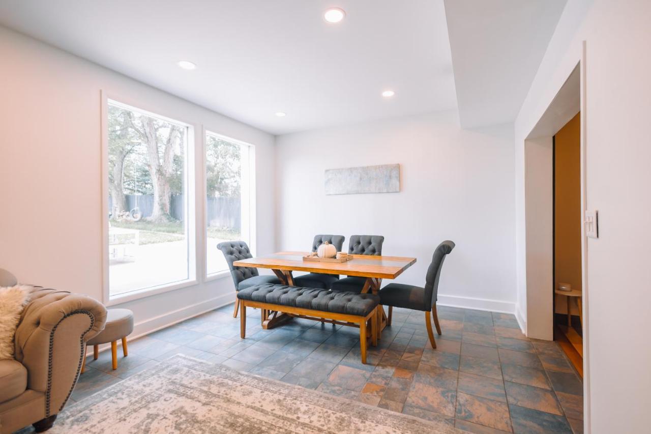 Downtown Escape Great For Large Families & Groups Βίλα Sugarcreek Εξωτερικό φωτογραφία