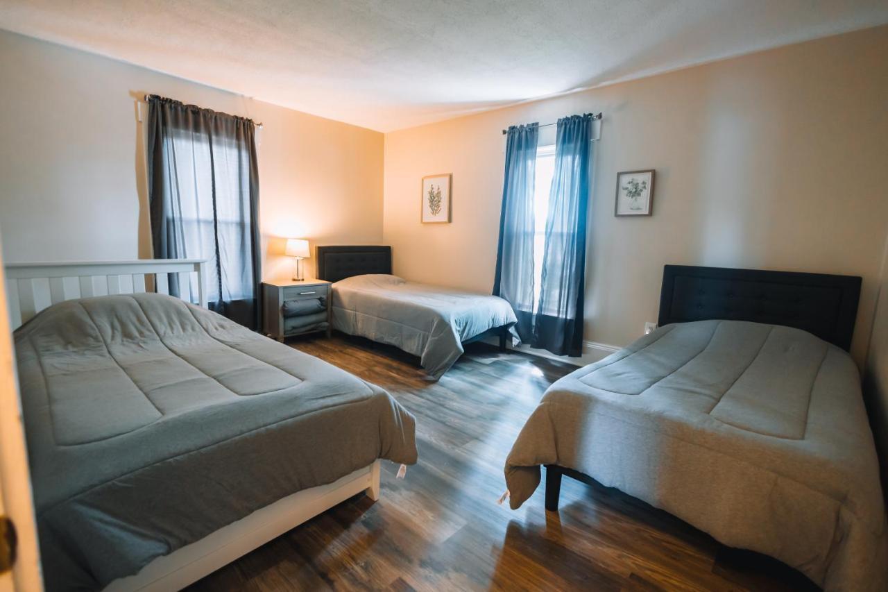 Downtown Escape Great For Large Families & Groups Βίλα Sugarcreek Εξωτερικό φωτογραφία